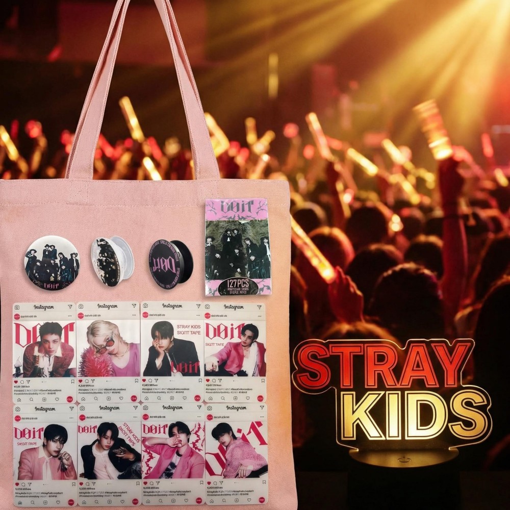 Phone Accessories Crochet - ชุดอุปกรณ์ตกแต่งธีม Kpop Stray SKZ ประกอบด้วย โฟโต้การ์ด
